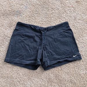 Nike soft athletic casual tie shorts